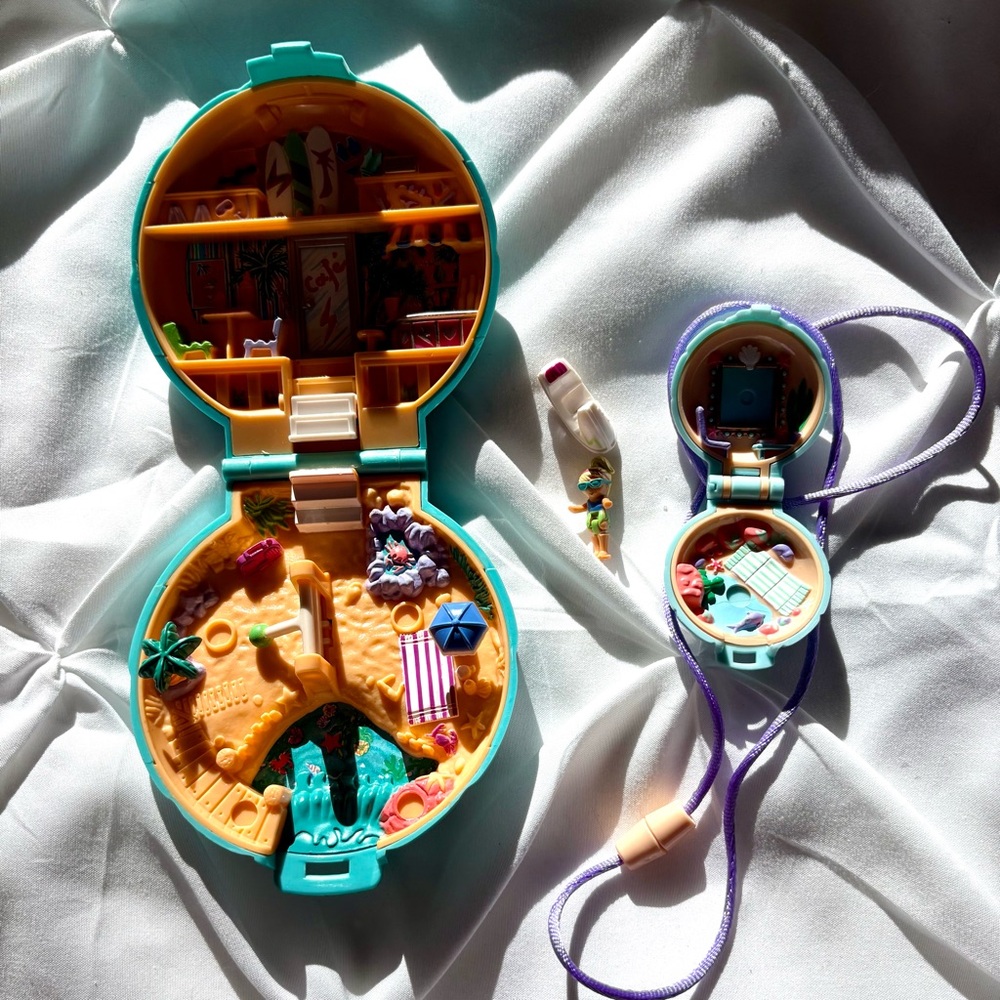 Polly Pocket Beach Party & Little Lulu’s Seaside Locket, 1989 and 1991 Blue Bird